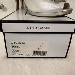 Alex Marie Jazmin Peep Toe Silver Pumps - Size 11